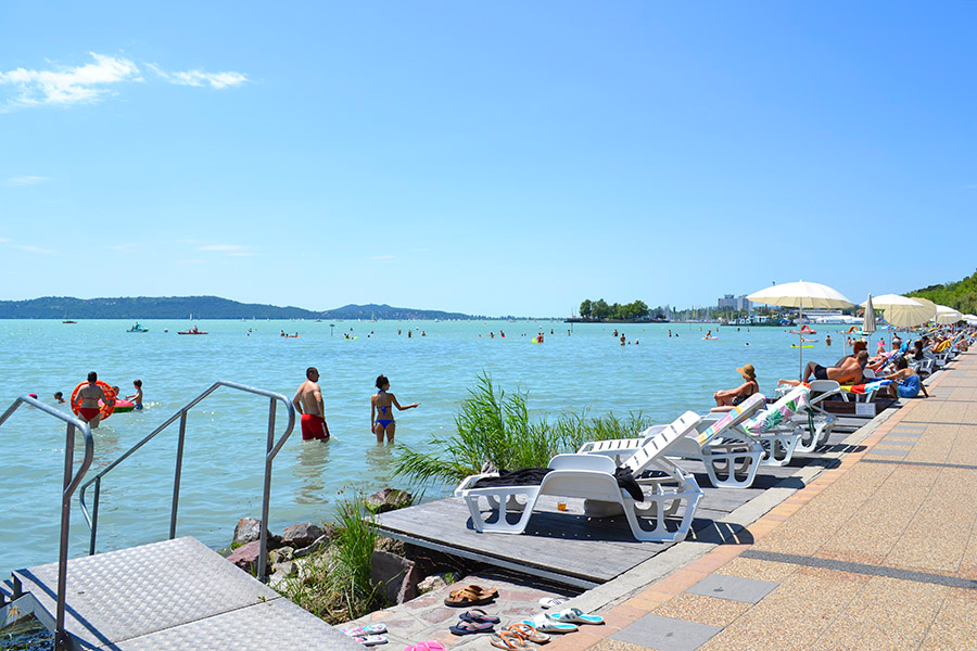 Esterházy Strand és Élményfürdő